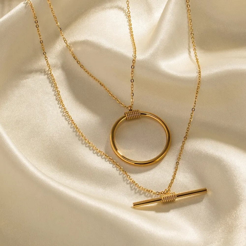 Adornia - Aranyszínű dupla soros nyaklánc geometrikus medállal